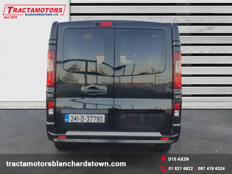 2024 Renault Trafic Passenger 9 SEAT AUTO 170HP RED EDITION €54,999