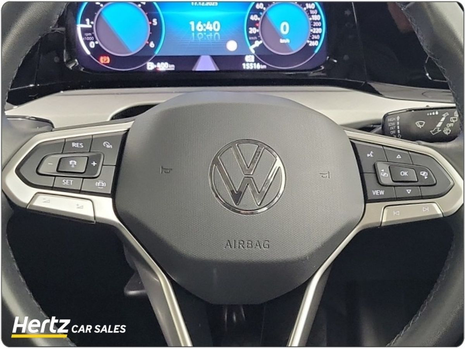 2023 Volkswagen Golf LIFE 2.0 TDI 115HP Diesel Manual €26,995