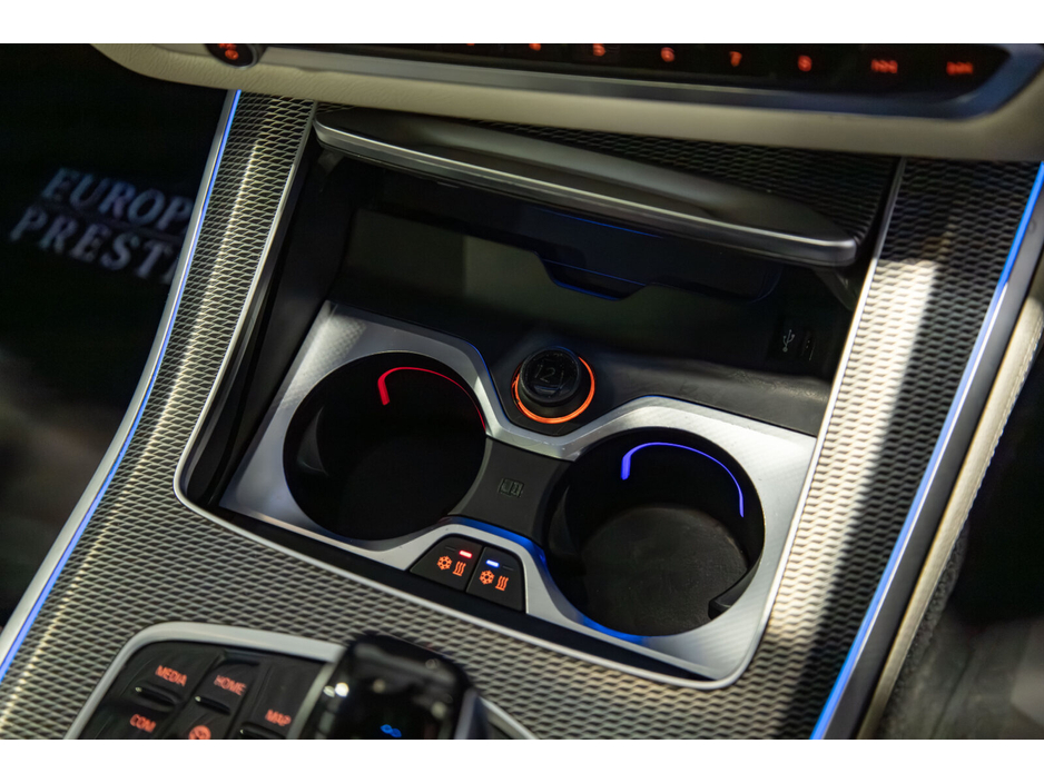 2022 BMW X5 xDrive45e M Sport €61,950