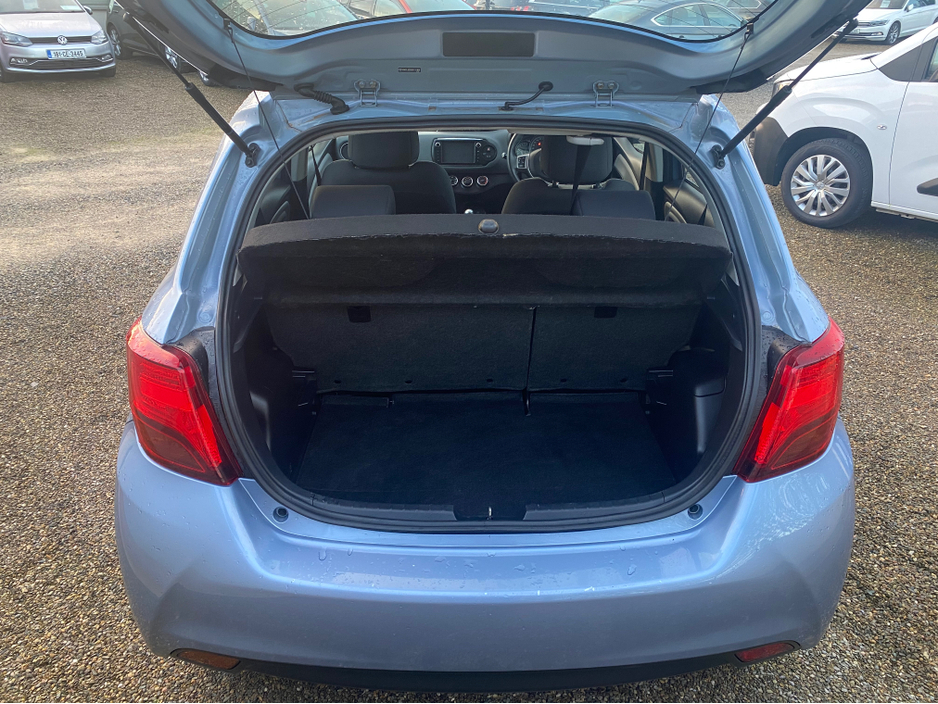 2015 Toyota Yaris 1.0 LUNA MC 4DR €9,950