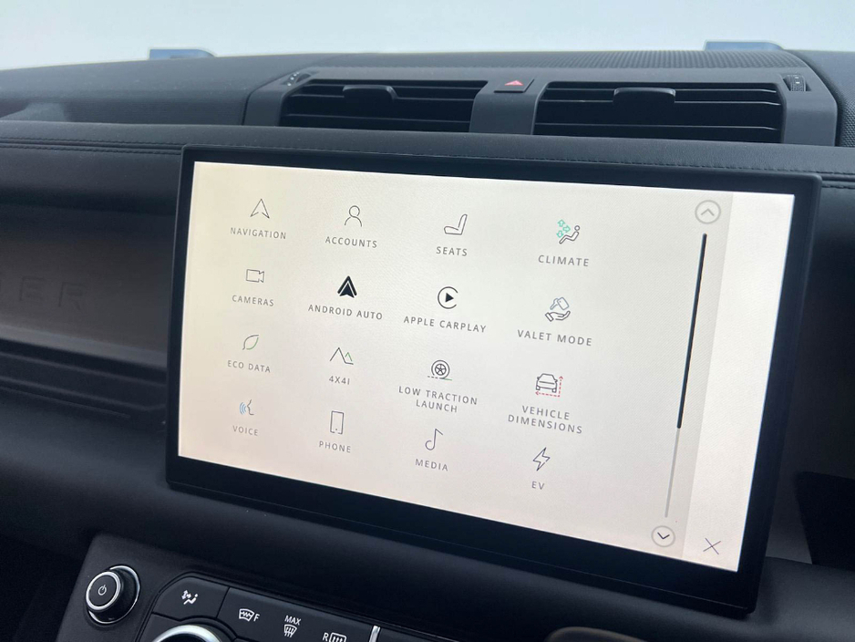 2024 Land Rover Defender HSE X-DYNAMIC P400E €92,990