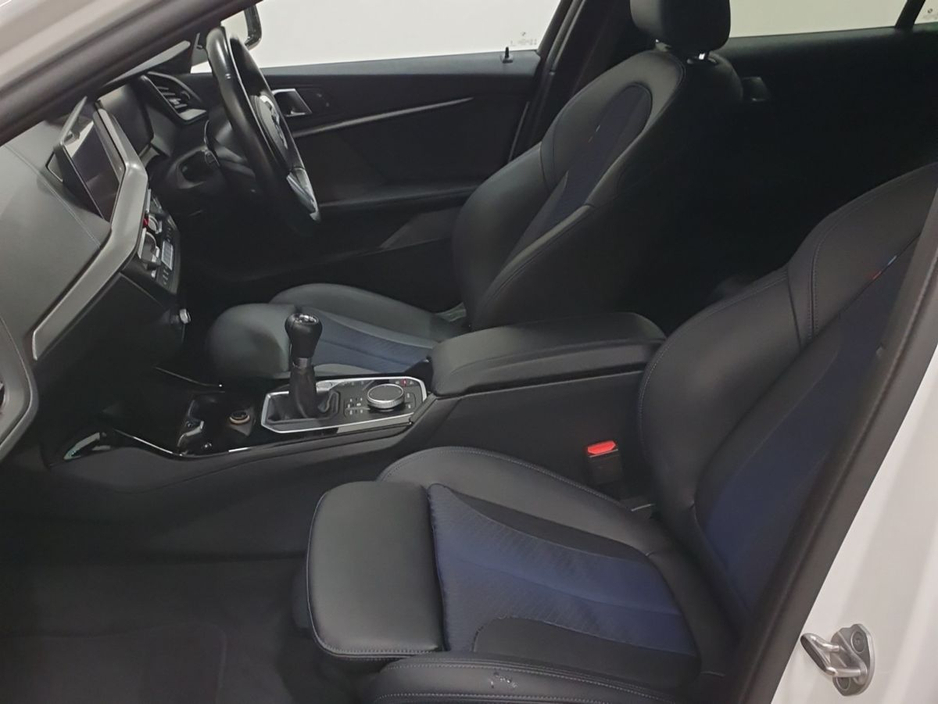 2023 BMW 1 Series 118i M Sport Hatch 5-door / Pro Pack €33,995