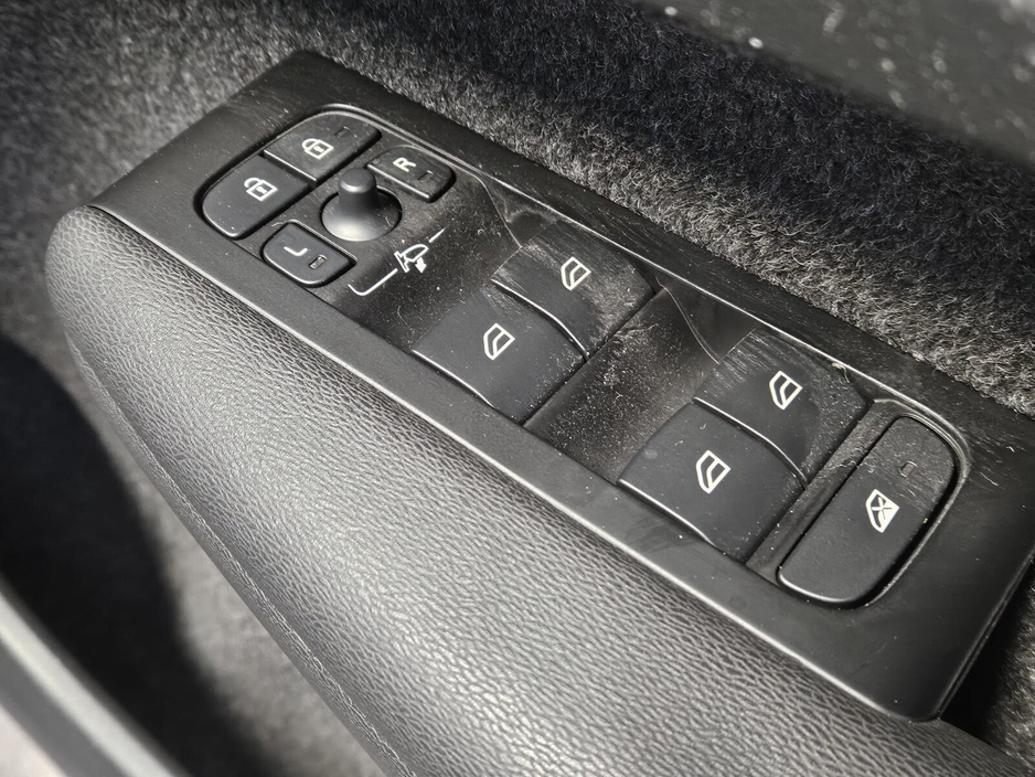 2021 Volvo XC40 PHEV T4 (197hp) Insciption FWD €25,950