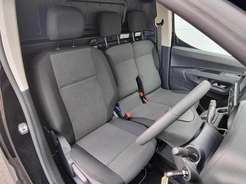 2026 Opel Combo Electric | Sportive | 100kw | L1H1 €33,411