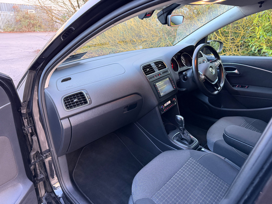 2014 Volkswagen Polo 1.2 TSI 3DR 90HP Comfortline + €9,750