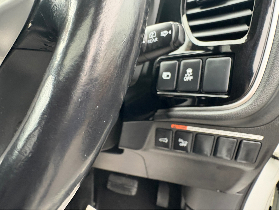 2017 Mitsubishi Outlander 2.0 4H PHEV 200BHP 5 5DR AUTO €17,950