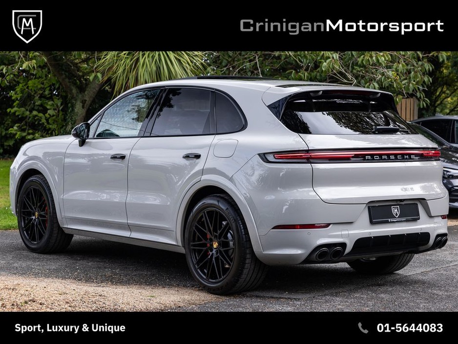 2023 Porsche Cayenne 3.0 E-Hybrid SportDesign New Model €89,900