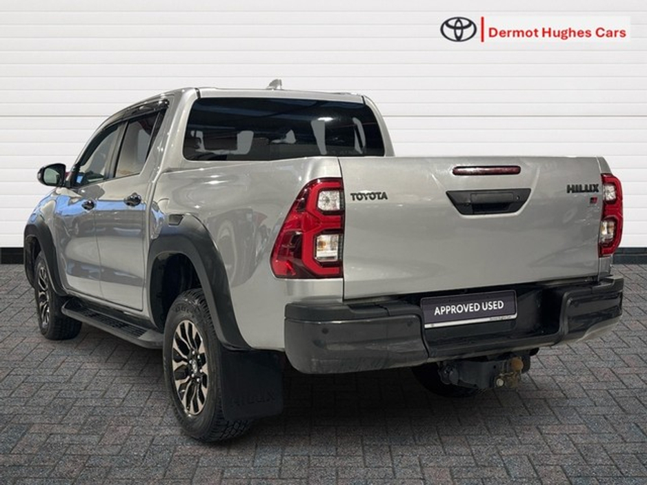 2023 Toyota Hilux 2.8 GR SPORT 4DR A AUTO €41,420