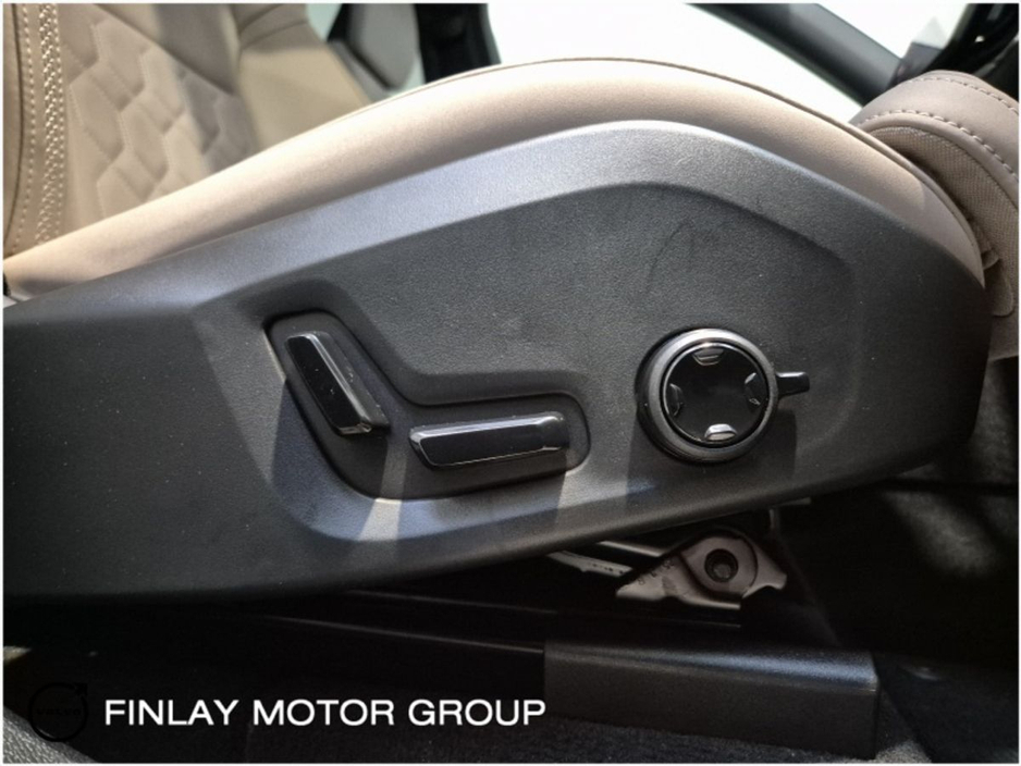 2026 Volvo XC60 Plus Dark T6 AWD - New Colour - Forest Lake €77,994