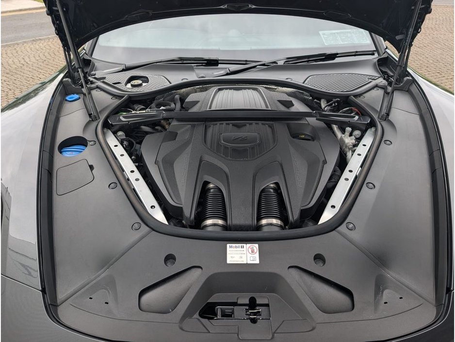 2025 Porsche Panamera Hybrid 4 - 4+1 Adaptive Cruise Control *ARRIVING SOON* €129,888