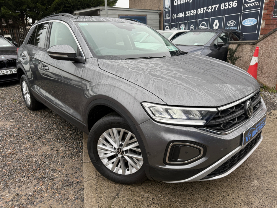 2023 Volkswagen T-Roc LIFE 1.0 TSI €22,950
