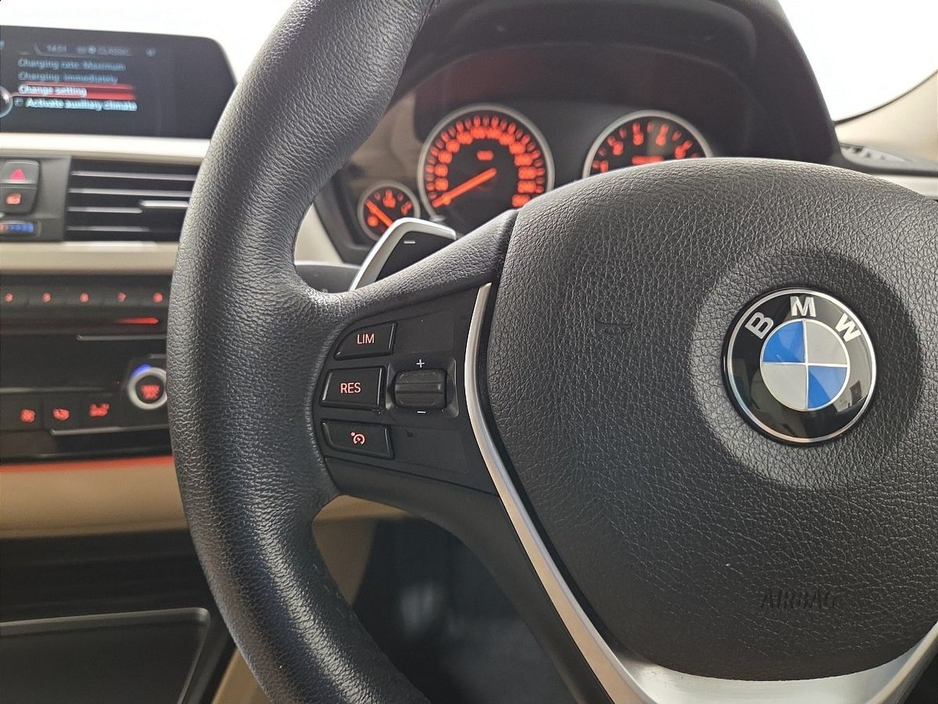 2017 BMW 3 Series 330e SE