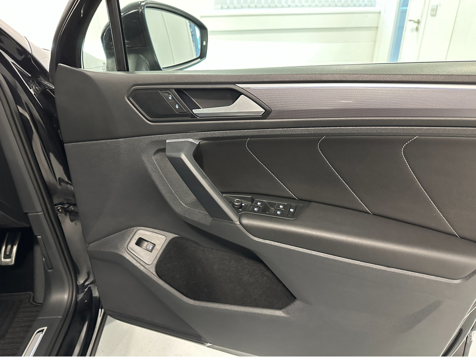 2019 Volkswagen Tiguan (191) R LINE 2.0TDI DSG 150BHP 4 MOTION LOW KMS VW/AUDI SPECIALISTS WWW.DENISDARCYCARS.IE €31,950