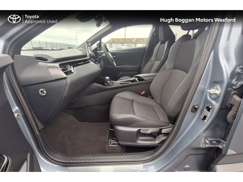 2023 Toyota C-HR HYBRID SPORT IN MINT CONDITION! €29,995