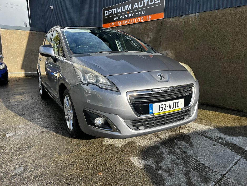 2015 Peugeot 5008 5008 1.6 Petrol, auto, pan roof, huge spec alloys €13,750