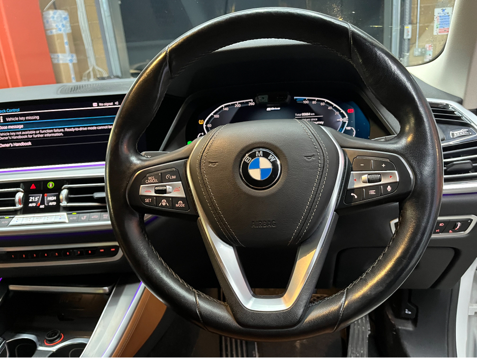 2021 BMW X5 €49950! 2021 BMW X5 xDRIVE45E 3.0 AUTOMATIC / CRUISE CONTROL / 360° PARKING CAMERA / ELECTRIC MEMORY & HEATED SEATS / PANORAMIC SUNROOF / AMBIENT LIGHTS €49,950