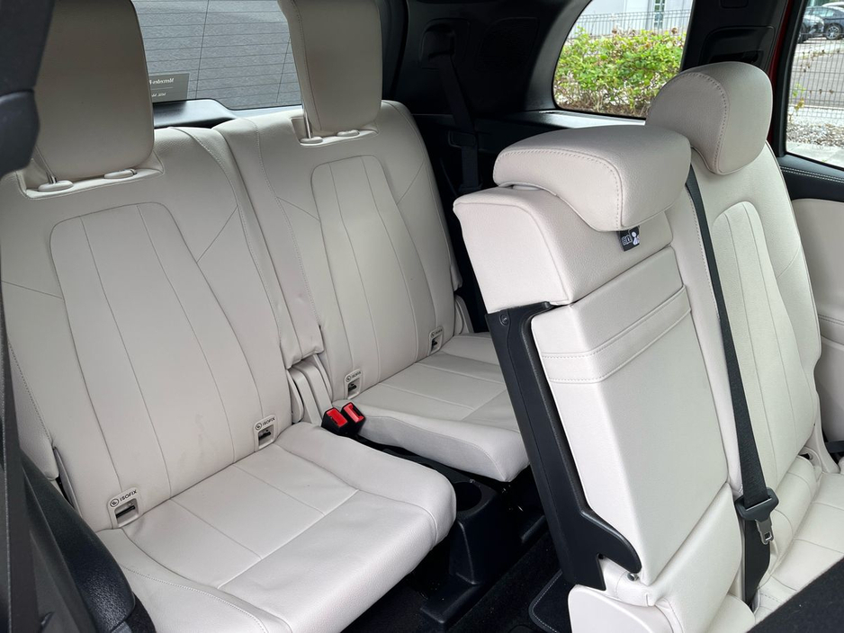 2025 Mercedes-Benz GLB 200D Progressive Line 7 Seater SUV *Saving €12,134 from New* €59,950