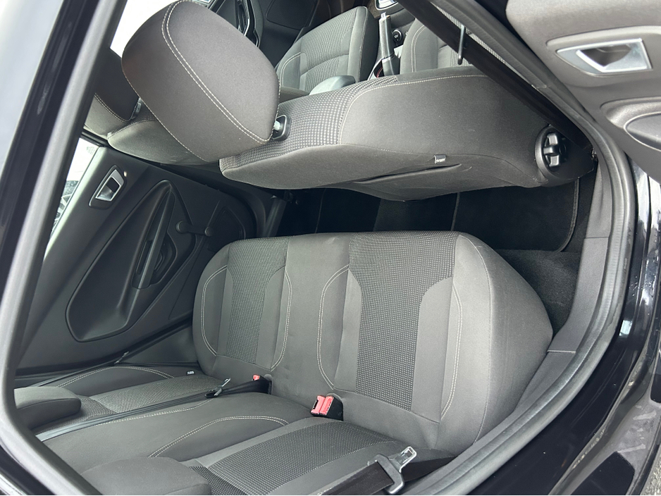 2016 Ford Fiesta MCA TITANIUM 1.25 60PS M5 5 5DR 4DR €10,995