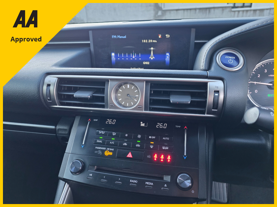 2014 Lexus IS 300 h * 2.5 PETROL/HYBRID * NEW NCT €13,900