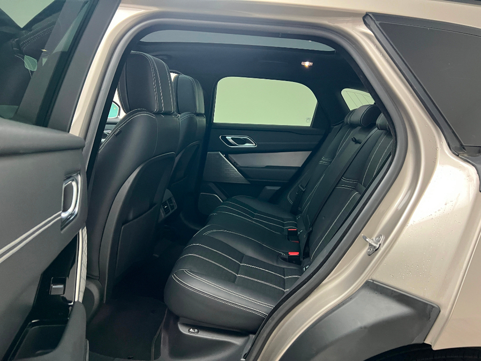 2022 Land Rover Range Rover Velar R-DYNAMIC HSE P400E *PAN ROOF* €52,990
