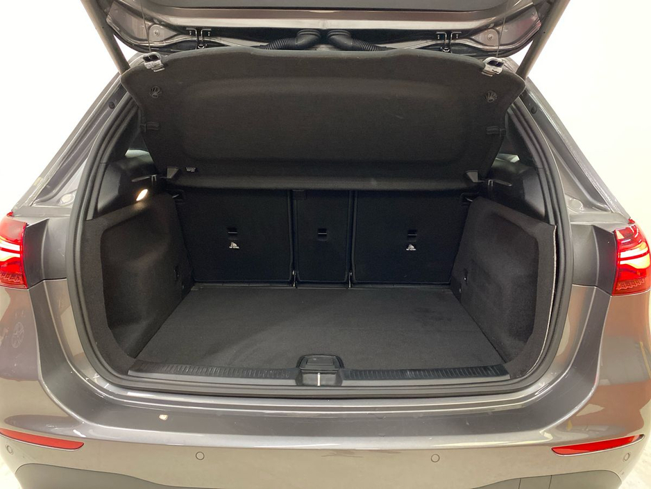 2023 Mercedes-Benz B Class B 250 e PHEV | Progressive Plus | Panoramic Sunroof €44,950