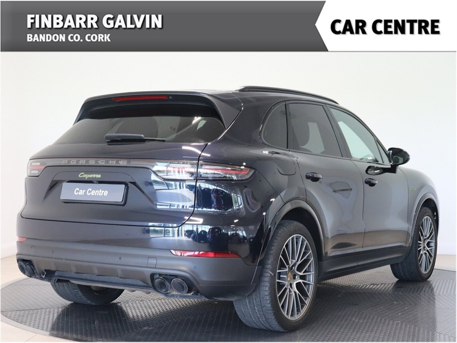 2022 Porsche Cayenne 3.0V6 E-Hybrid Platinum Edition 4WD Auto €71,950