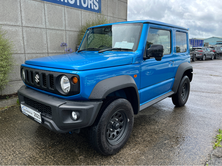 2023 Suzuki Jimny SIERRA 4 SEAT 1.5 PETROL MANUAL //ONLY 3,212 MILES//HEATED SEATS//KEYLESS ENTRY//REVERSE CAMERA// €31,950