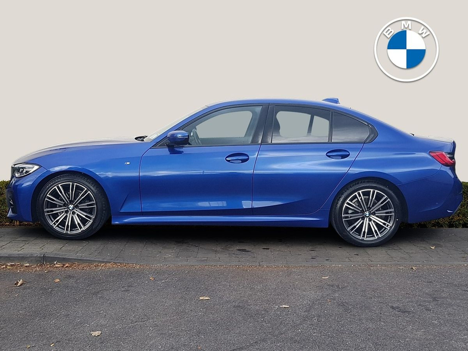 2022 BMW 3 Series 318d M Sport €39,995