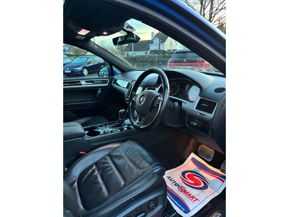 2017 Volkswagen Touareg V6 R-LINE + TDI B PLUS BLUEMOTION TECHNOLOGY €22,950