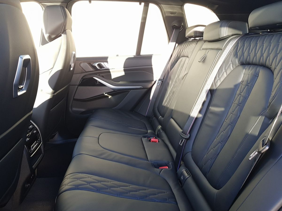 2026 BMW X5 xDrive50e M Sport