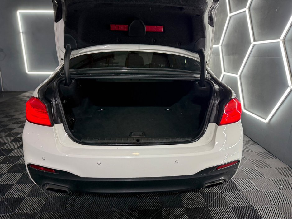 2017 BMW 5 Series 530e M Sport Auto €21,950