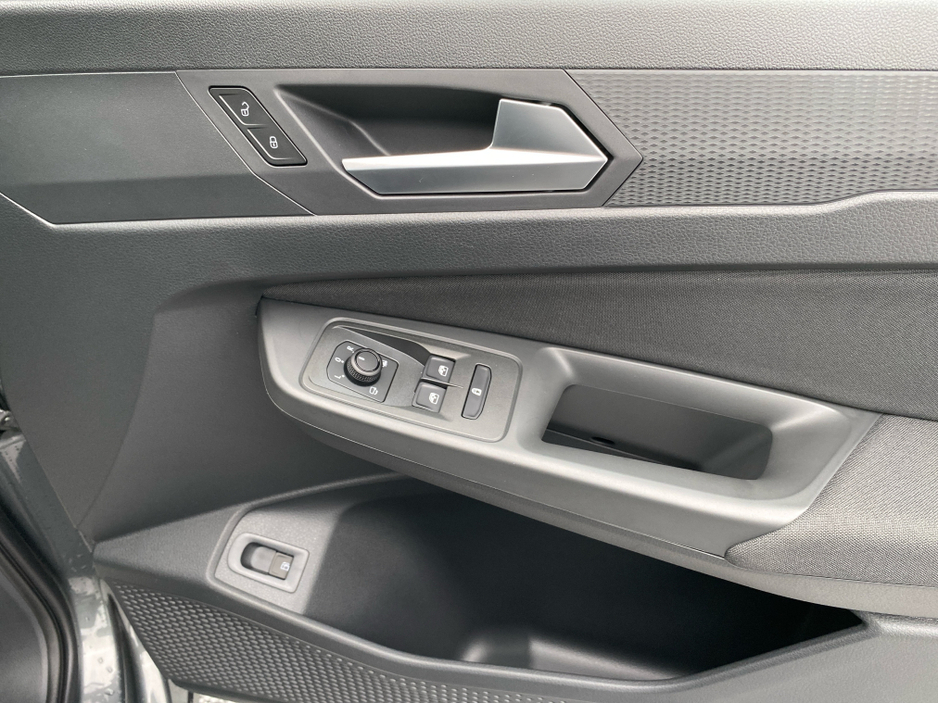 2026 Ford Tourneo Connect Tourneo Connect  LWB Titanium PHEV 150 BHP Automatic €54,500