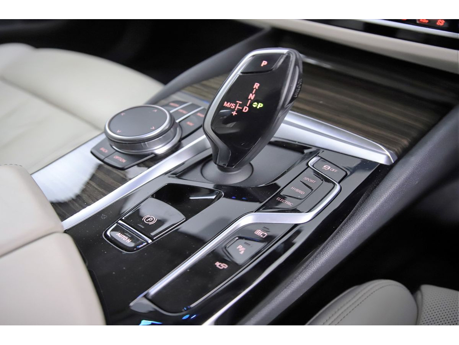 2020 BMW 5 Series 530E SE PLUG-IN HYBRID *BEIGE LEATHER*HEAD-UP DISPLAY*360PAN CAM*