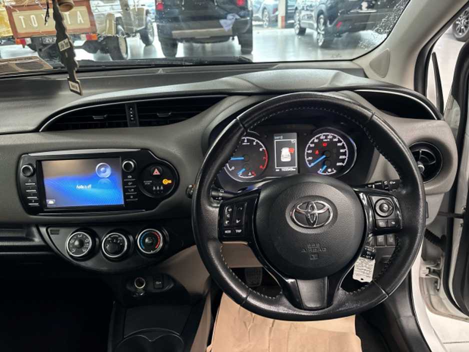 2017 Toyota Yaris 1.0 LUNA 4DR €13,750