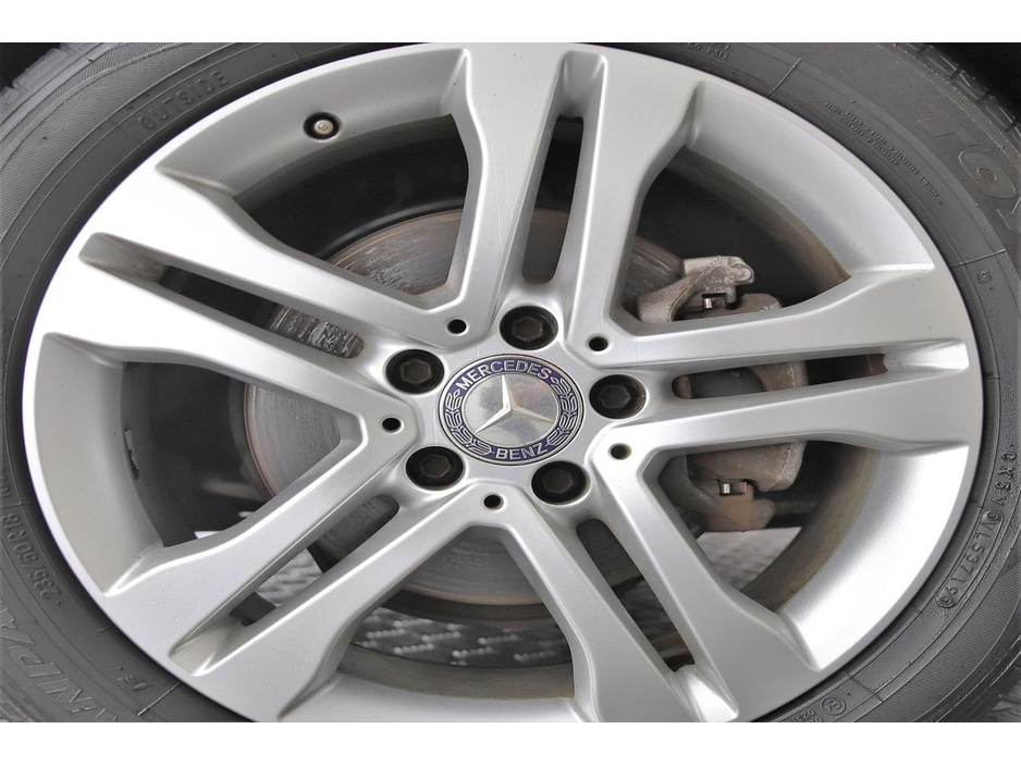 2016 Mercedes-Benz GLA Class GLA 180 *HALF LEATHER*REVERSE CAM*PARK SENSORS* €18,890