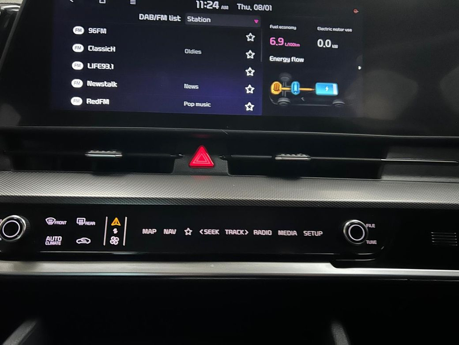 2022 Kia Sportage K3 HEV 5DR Auto, *WARRANTY TILL 2029* *LOW MILES* Lane Departure Warning, Parking Sensors, Reversing Camera, Heated Steering Wheel, €33,900