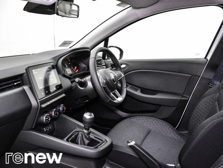 2020 Renault Clio Dynamique TCe 100 MY19 €13,900