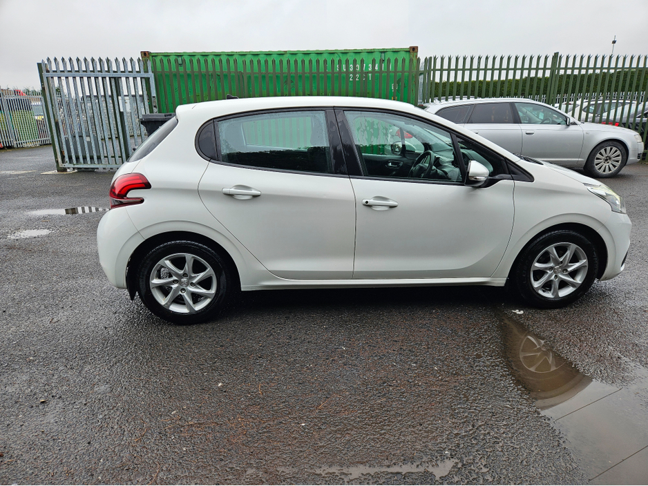 2019 Peugeot 208 ACTIVE 1.2 68 6.2 4DR €9,950