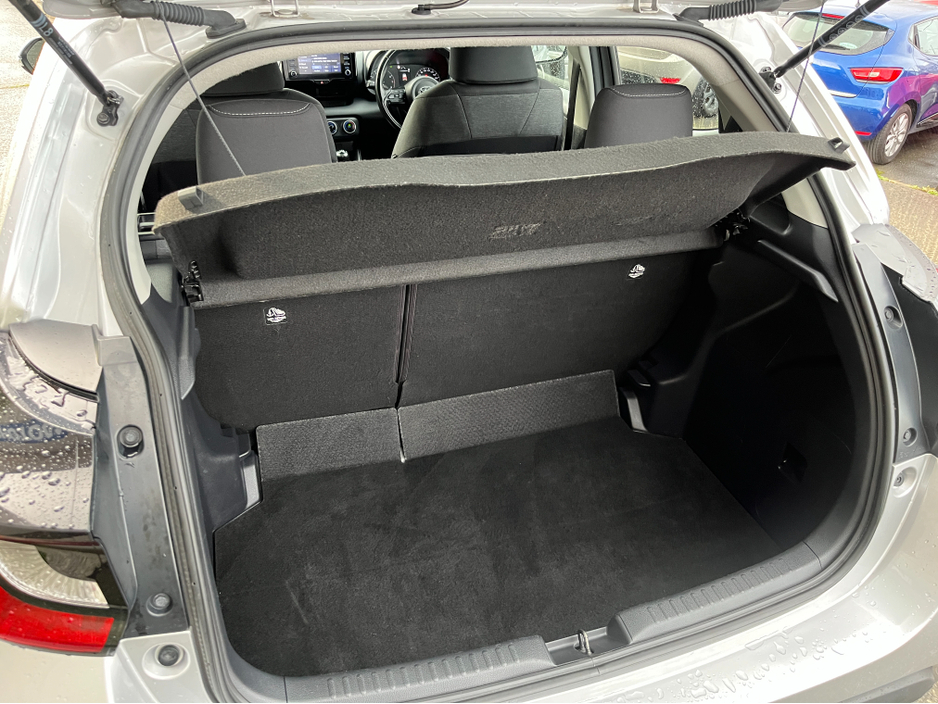 2022 Toyota Yaris LUNA 1.0 PETROL MANUAL //REVERSE CAMERA// €15,950