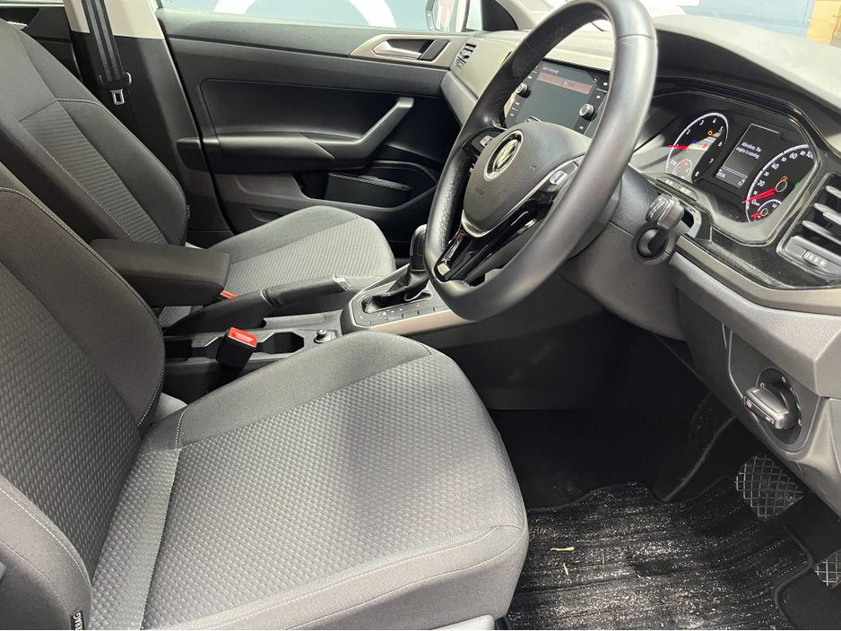 2022 Volkswagen Polo POLO AUTOMATIC 1.0 TSI COMFORT LINE / 21k KMs / REVERSE CAMERA , ADAPTIVE CRUISE & MORE €23,950