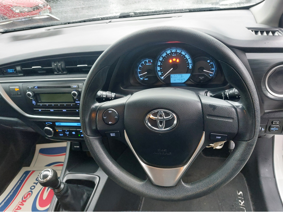 2015 Toyota Auris 1.4 D-4D TERRA NG 4DR 5DR €10,500