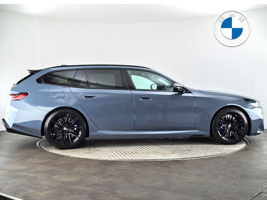 2025 BMW M5 Touring €139,900