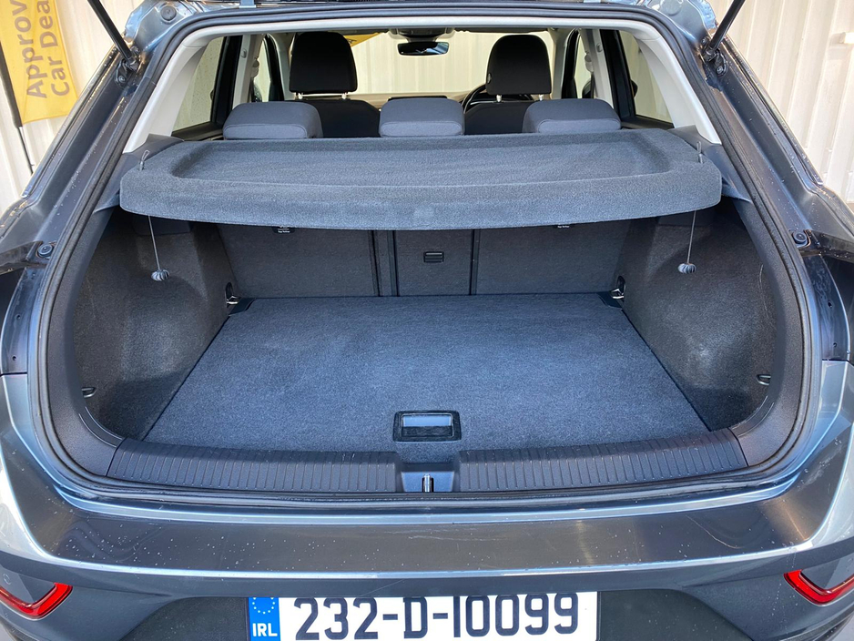 2023 Volkswagen T-Roc LIFE 1.0 TSI MANUAL 6SPEED FWD 110HP 5 €27,450