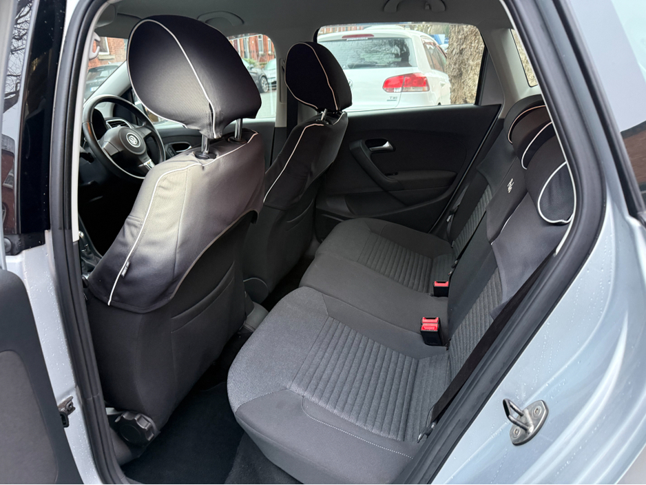 2014 Volkswagen Polo 1.2tsi Automatic, Only 10,000kms! New Nct 11/2026, Apple Car Play, Android Auto, Reversing Camera, A/C, Ideal Starter Car, Cheap Tax & Insurance, €11,950