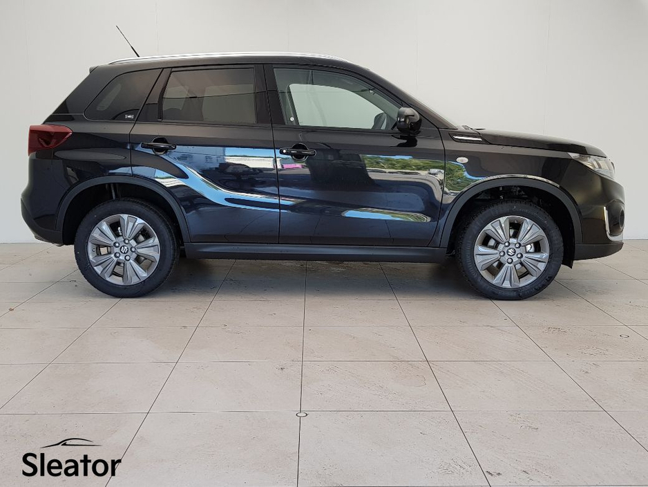2023 Suzuki Vitara 1.5 S1-hev Sz-t AGS 5DR Auto €26,950