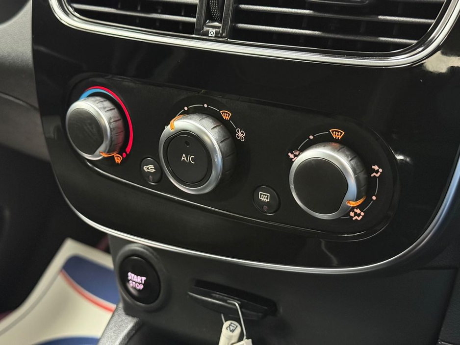 2017 Renault Clio IV 1.2 Dynamique €10,495