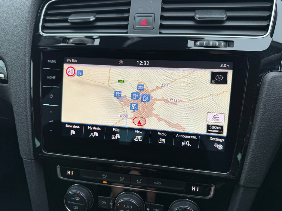 2017 Volkswagen Golf COMFORTLINE 1.2 AUTOMATIC * REAR VIEW CAMERA, AUTO LIGHTS, ADAPTIVE CRUISE CONTROL, POWERED FOLDING HEATED MIRRORS, LUMBAR SUPPORT, 2 KEYS, TOUCH SCREEN RADIO, MULTIFUNCTION STEERING WHEEL* €17,950