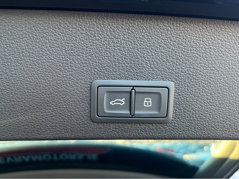 2018 Audi Q2 SPORT AUTOMATIC 1.0 PETROL //HIGH SPEC//LOW MILES//ADAPTIVE CRUISE CONTROL//REVRSE CAMERA//KEYLESS ENTRY//POWER TAILGATE// €20,950