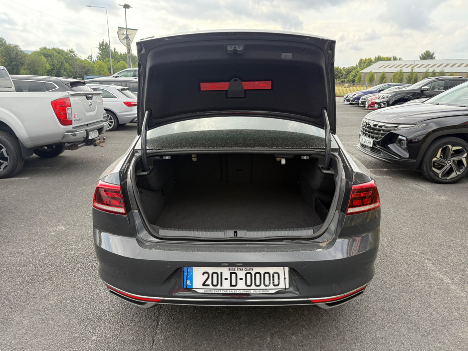 2020 Volkswagen Passat GTE S-A DSG €28,995