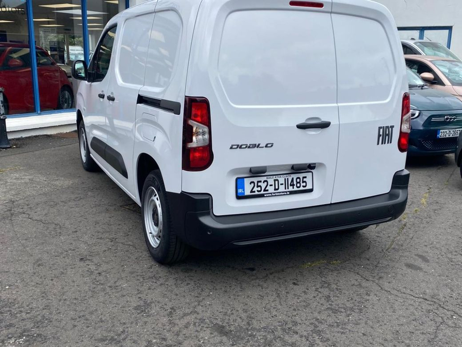 2025 Fiat Doblo SWB 1 5 100HP 650KG 4DR €21,495